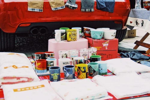 喜玛夏日里，烟火气与文艺创作交织的街头巷尾